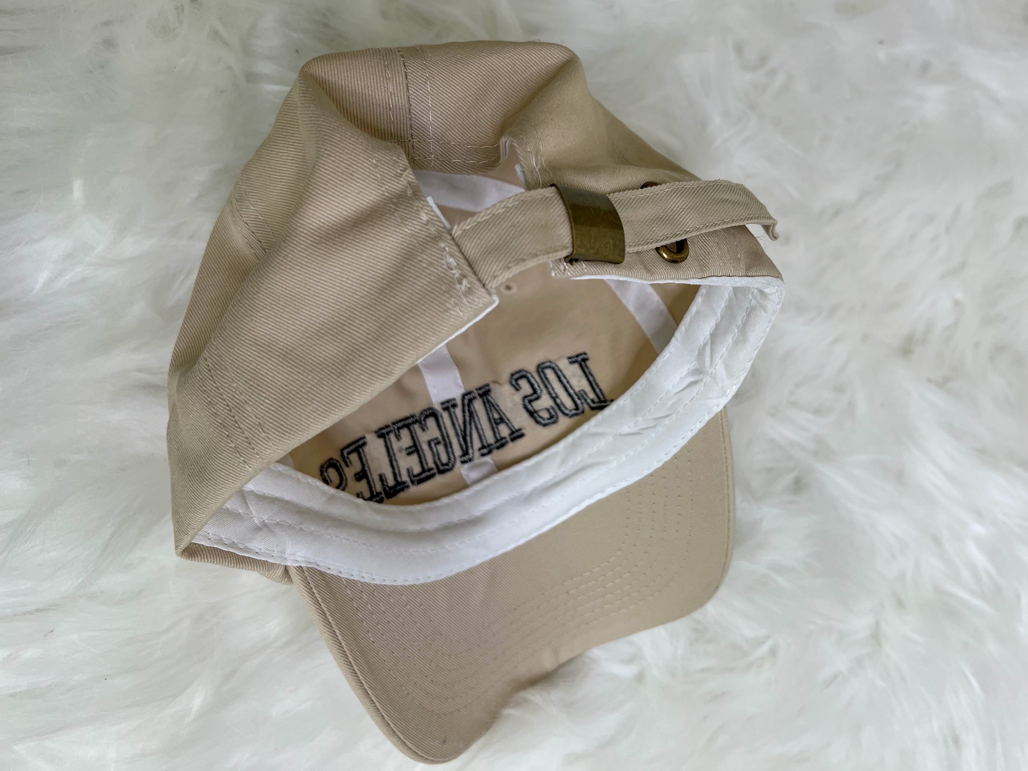 GORRA NUDE LA