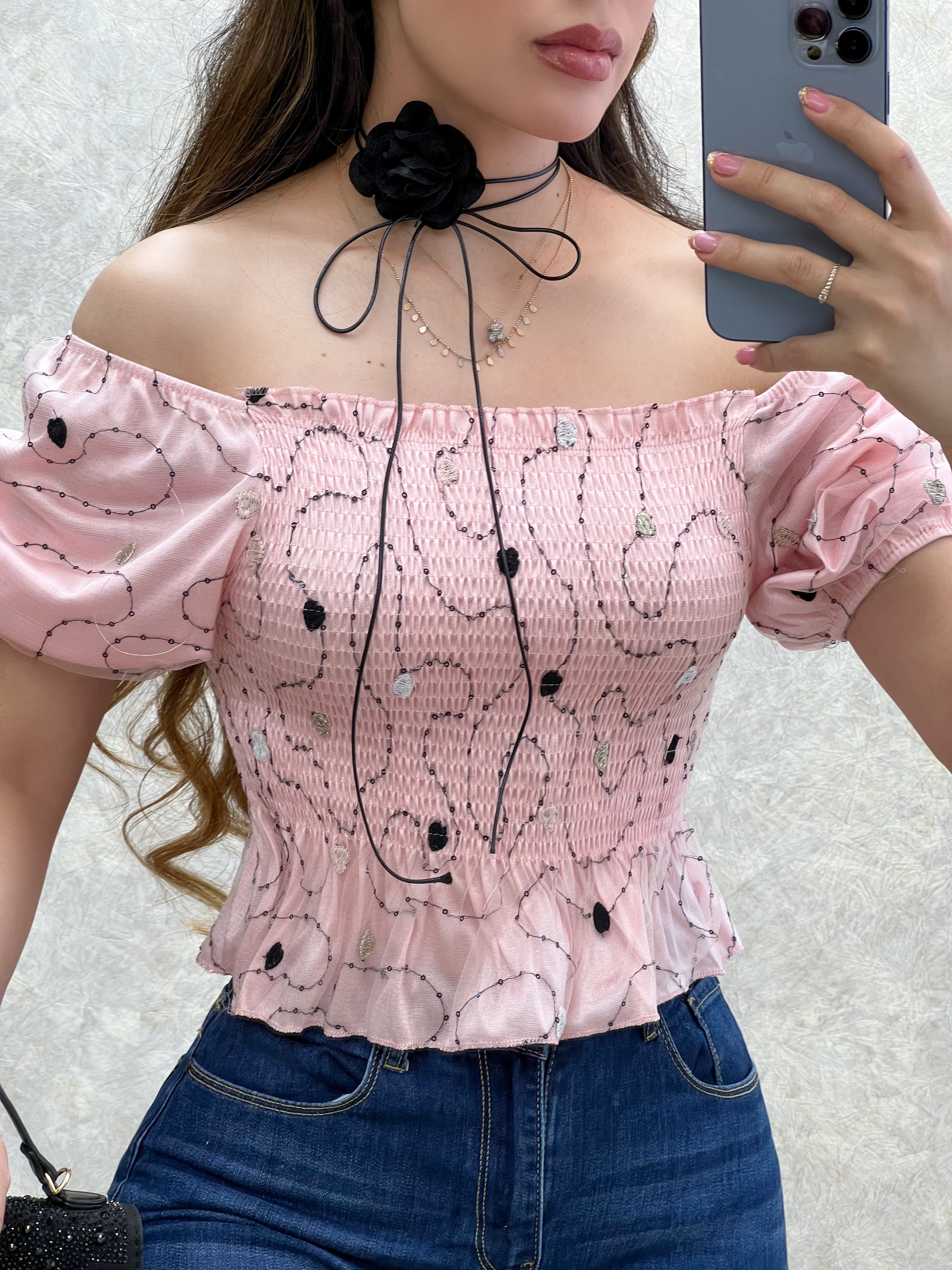 BLUSA ROSA PUNTOS NEGROS