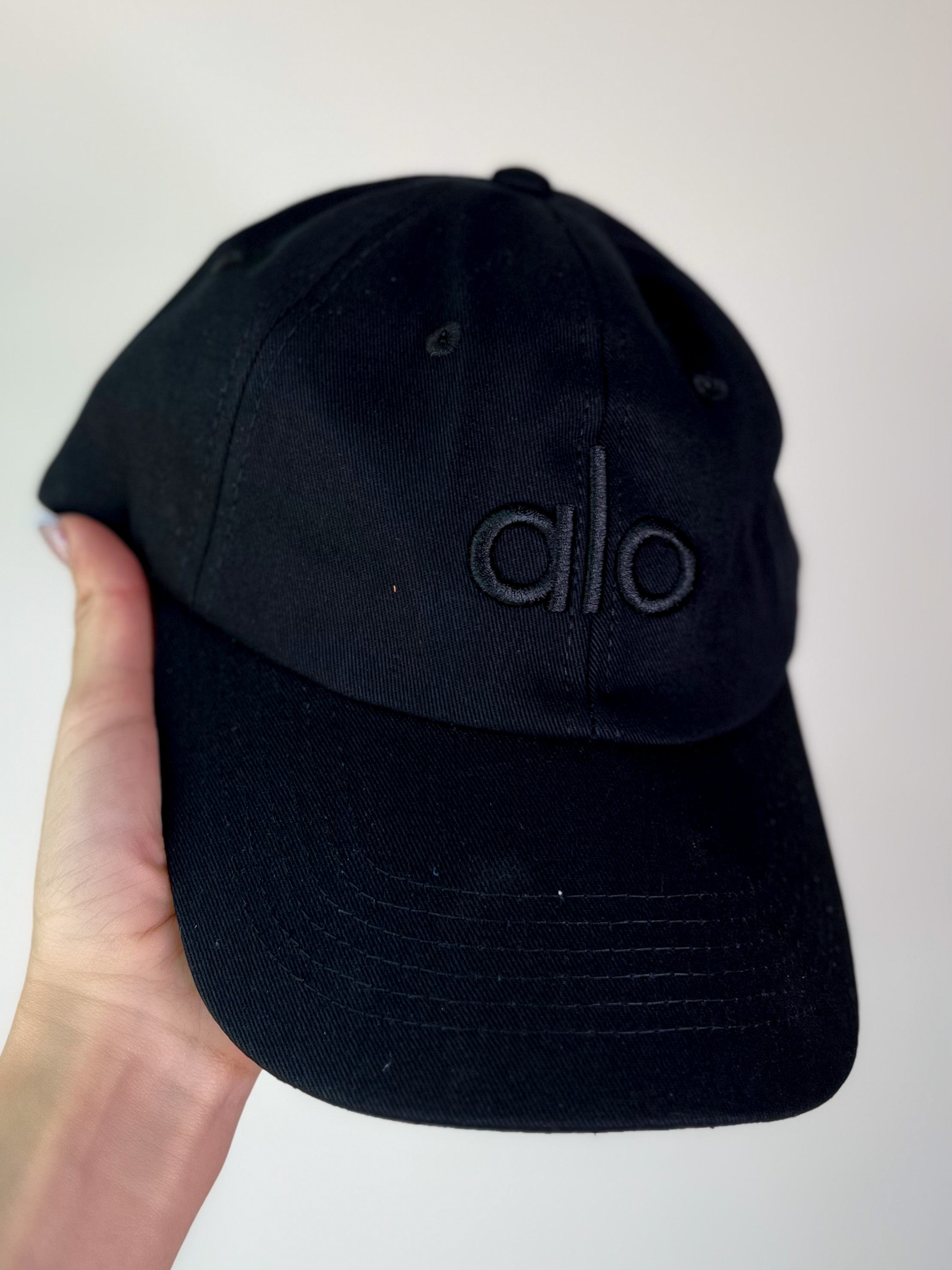 GORRA NEGRA ALO