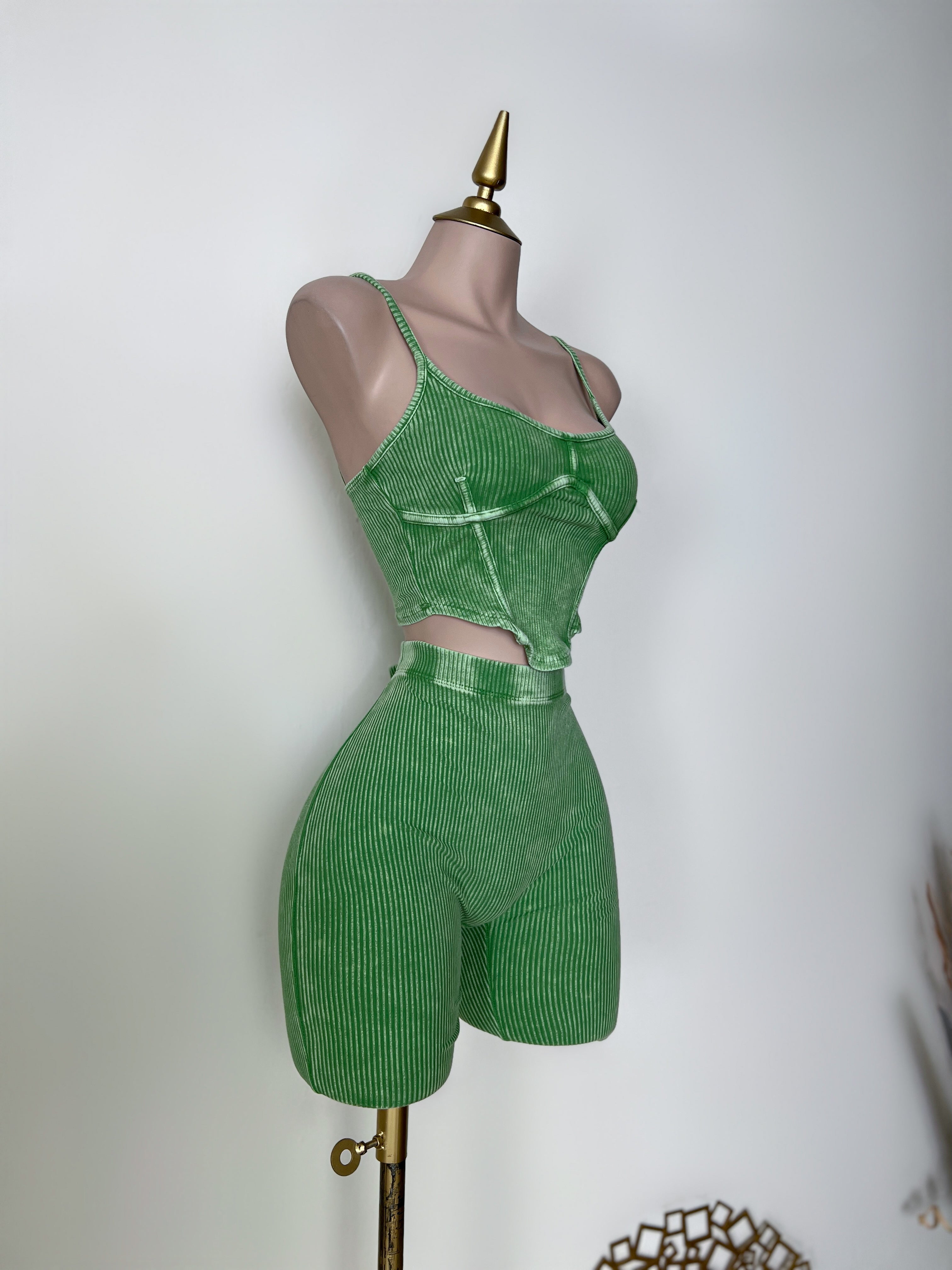 SET VERDE SHORT CON TOP