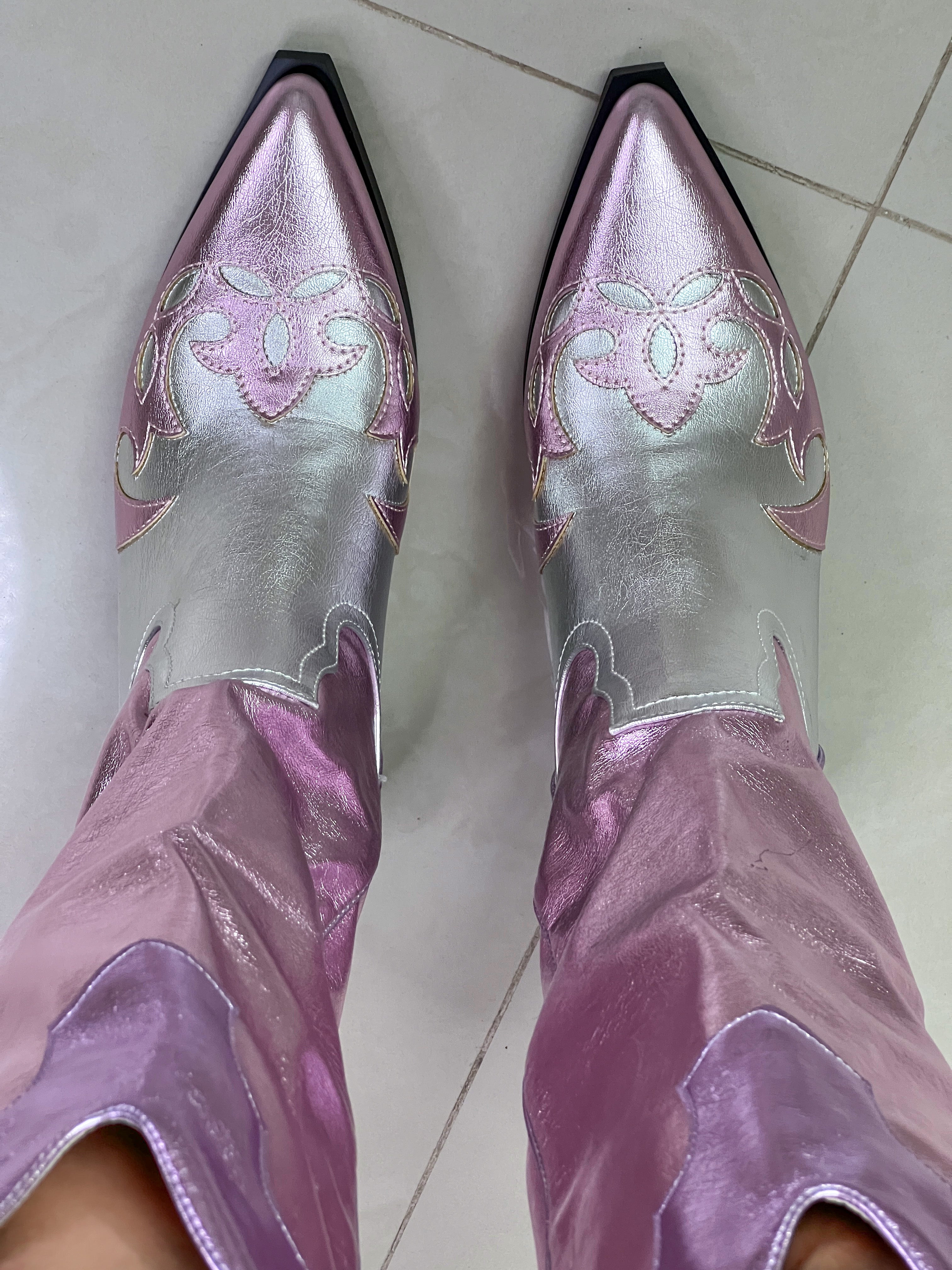 BOTAS COWBOY ROSA CON PLATA