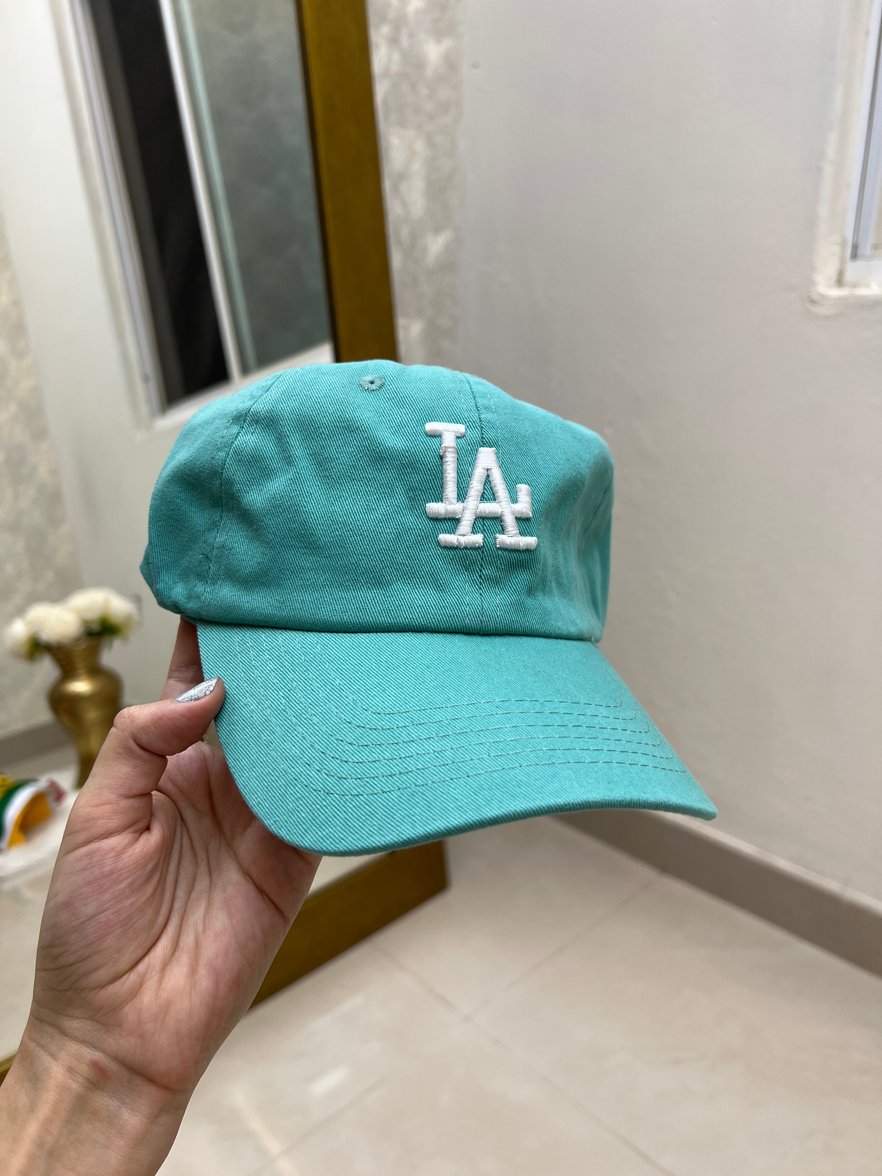 GORRA AGUA LA