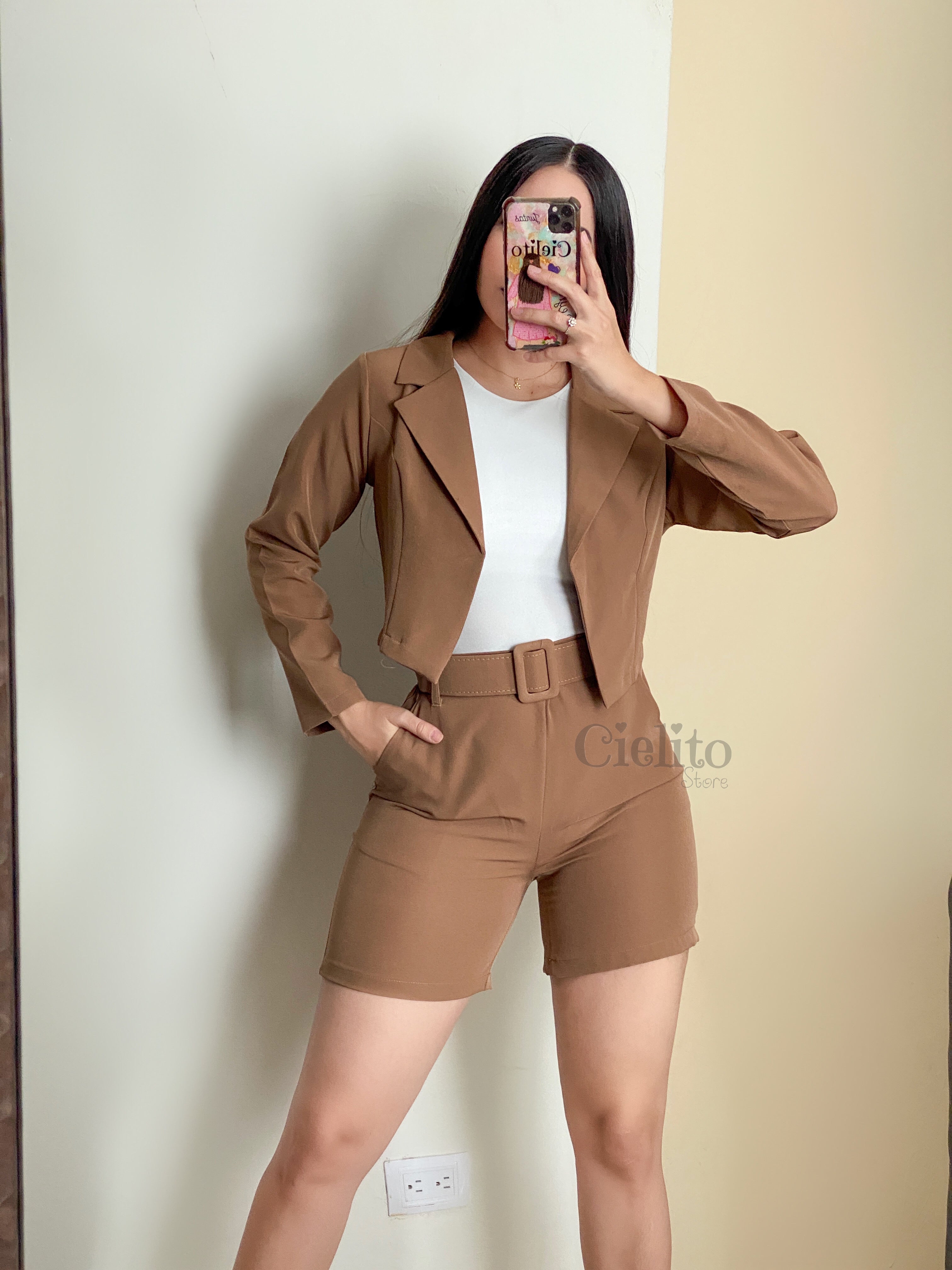 SET SHORT Y BLAZER CAFE