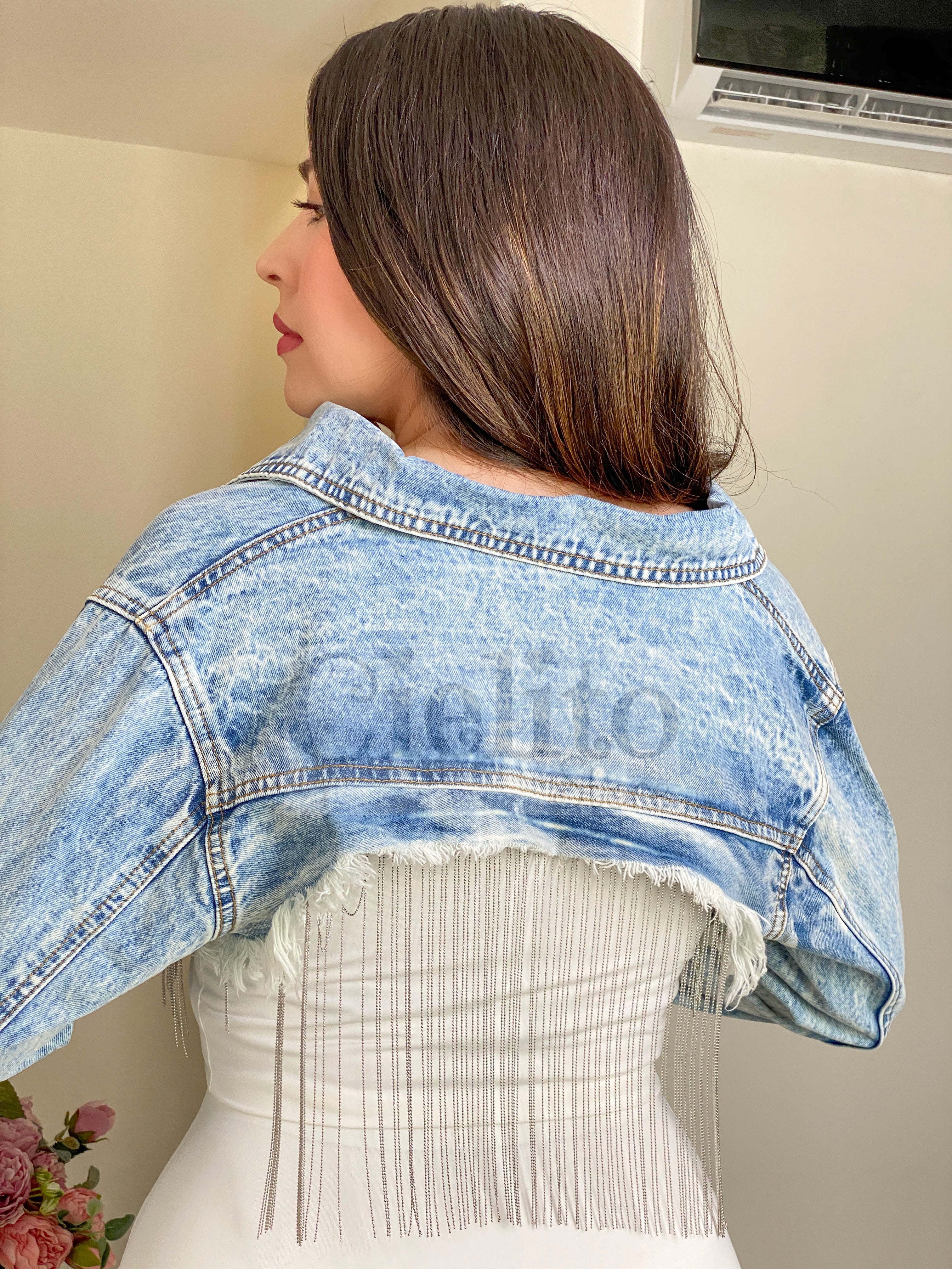 CHAQUETA CON CADENITAS